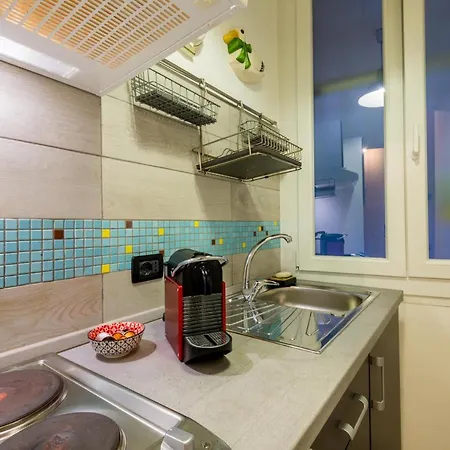 Monolocale Vicino Alla Stazione E All'expo Апартаменты *